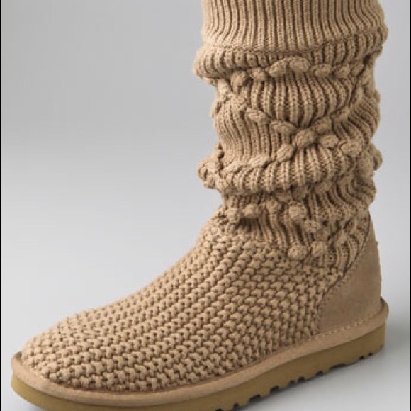 UGG Shoes - Classic Knit Uggs